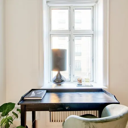 Apartment Luxury Central W. Balcony And Lake View *